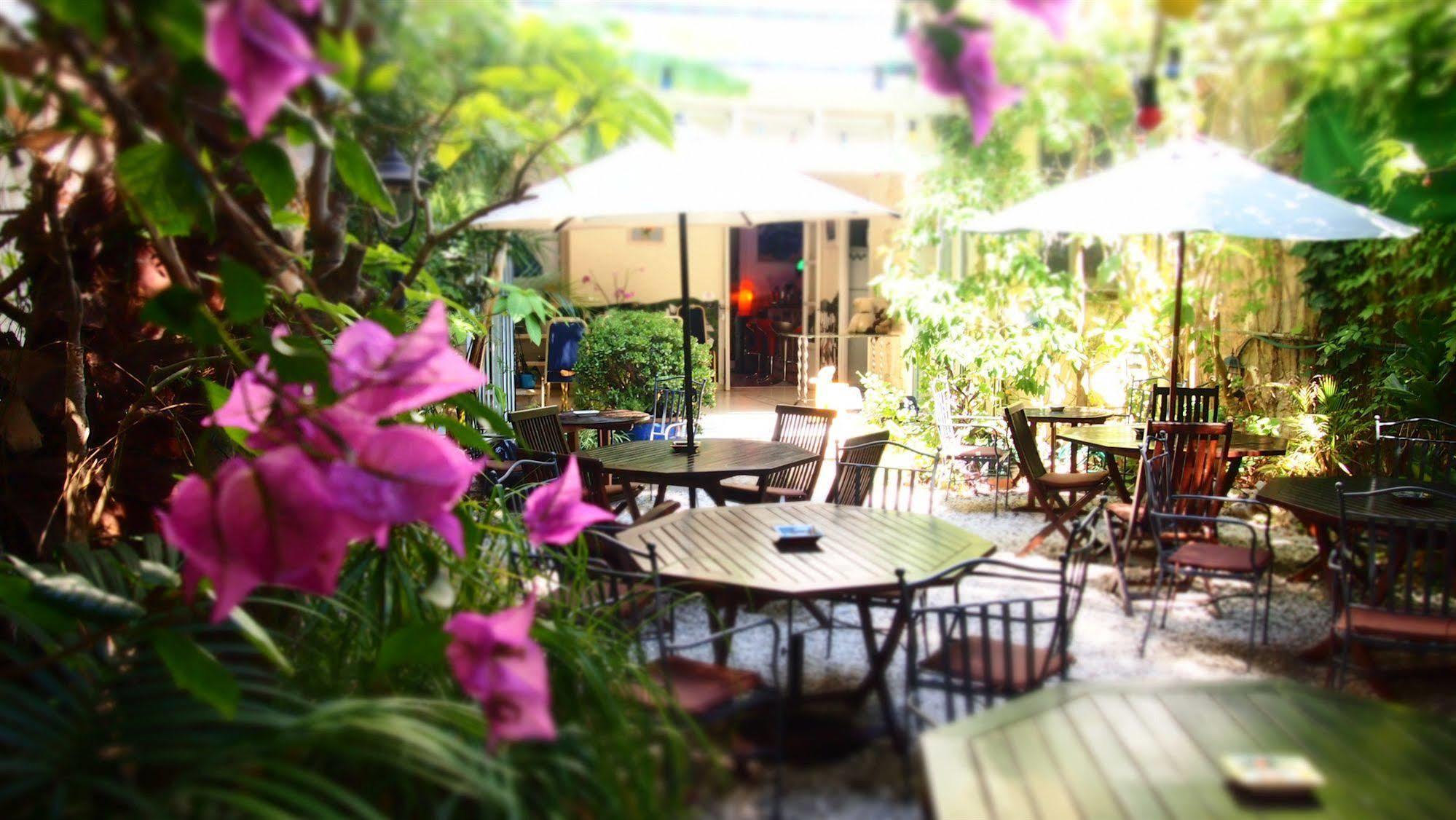Privat Hotel Liberty Sitges Kültér fotó